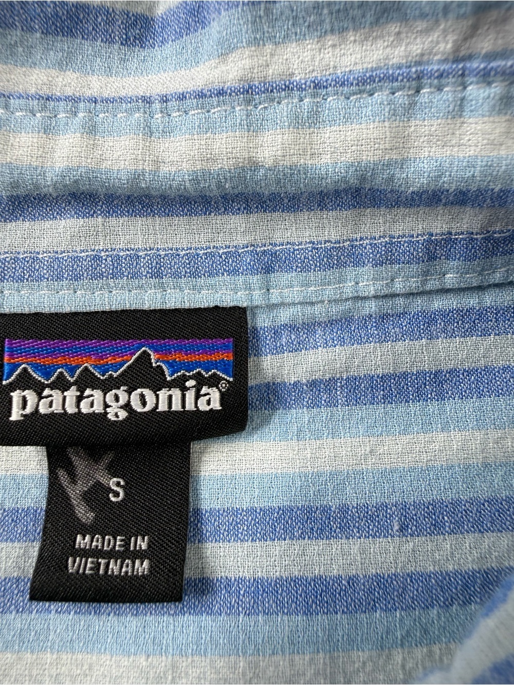 Patagonia Light Blue and White Striped Short-Sleeve Button-Down Shirt - Picture 8 of 12